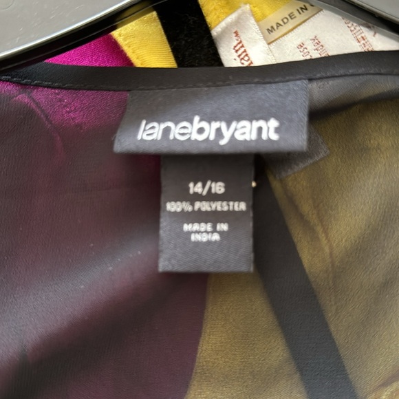 Lane Bryant sleeveless blouse - Picture 3 of 5